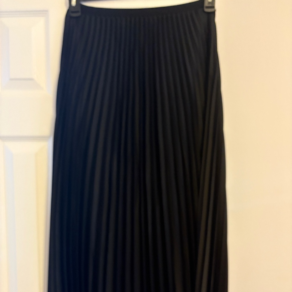 MANGO black accordion pleated maxi skirt